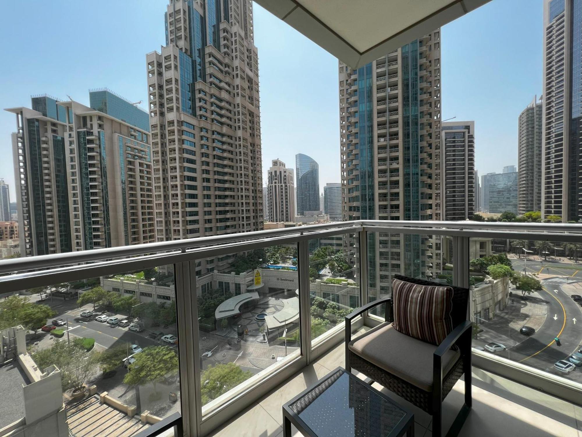 Ramada Downtown Dubai Aparthotel Exterior foto